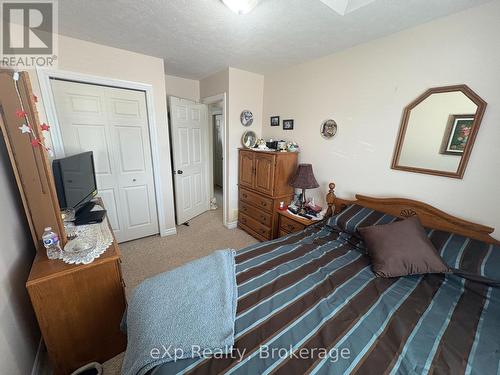 1 St.  Andrews Drive, Meaford, ON - Indoor Photo Showing Bedroom