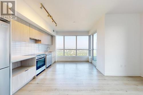 4710 - 395 Bloor Street E, Toronto, ON - Indoor Photo Showing Kitchen