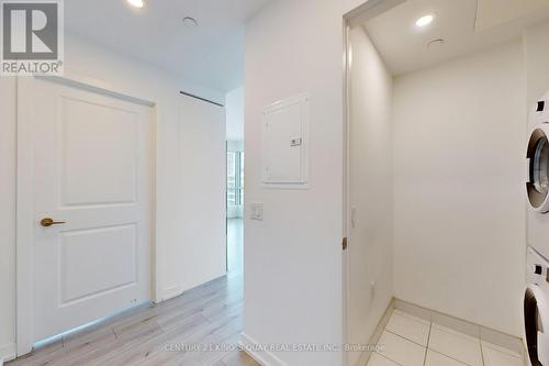 4710 - 395 Bloor Street E, Toronto, ON - Indoor Photo Showing Laundry Room