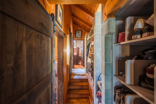 156 Porcupine Place, Oliver, BC - Indoor