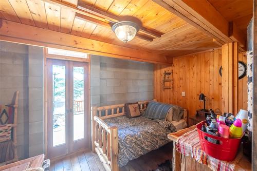 156 Porcupine Place, Oliver, BC - Indoor Photo Showing Bedroom