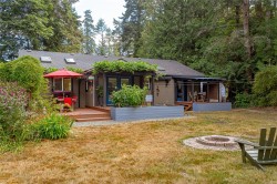 6368 Island Hwy WEST Qualicum Beach, BC V9K 2E5