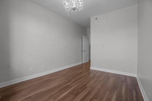 Primary bedroom - 110-245 Ch. Bates, Mont-Royal, QC - Indoor Photo Showing Other Room