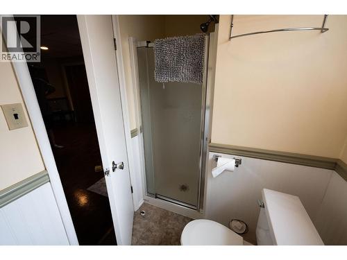 1955 Commodore Crescent, Williams Lake, BC - Indoor Photo Showing Bathroom