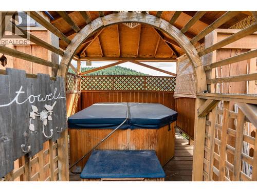 1955 Commodore Crescent, Williams Lake, BC - Outdoor With Deck Patio Veranda With Exterior