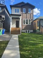 534 K AVENUE N  Saskatoon, SK S7L 2M7