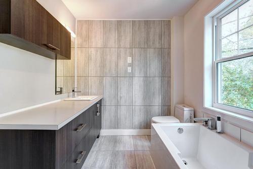Salle de bains - 1050 Ch. Ste-Marie, Mascouche, QC - Indoor Photo Showing Bathroom