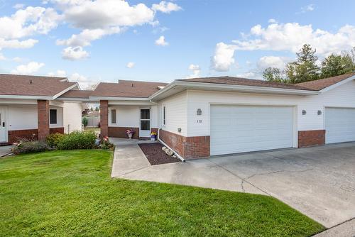 113-1885 Parkview Crescent  Kelowna, BC V1X 7E2