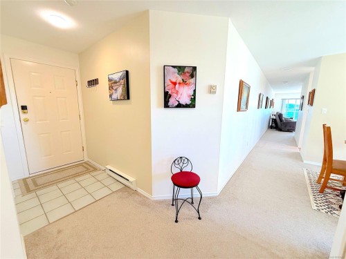 201-1216 Island Hwy South, Campbell River, BC - Indoor Photo Showing Other Room