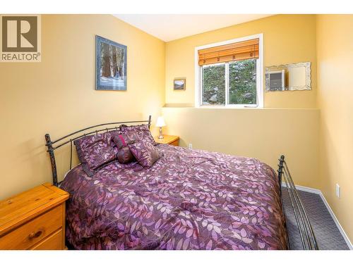 225 Kettleview Road Unit# 102, Big White, BC - Indoor Photo Showing Bedroom