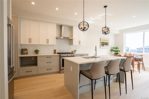 1536 Marble Pl, Langford, BC - Indoor Photo Showing Kitchen With Upgraded Kitchen