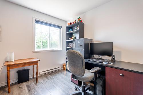 Bedroom - 104 Rue Proulx, Saint-Joseph-Du-Lac, QC - Indoor Photo Showing Office