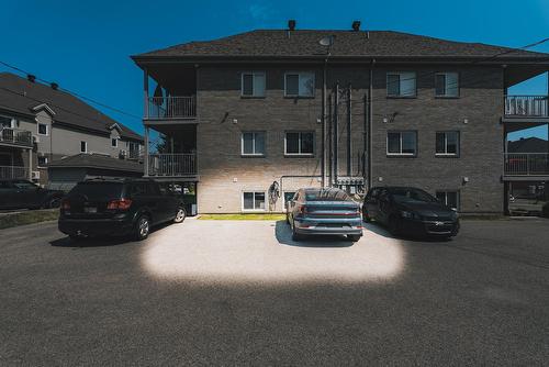 Parking - 104 Rue Proulx, Saint-Joseph-Du-Lac, QC - Outdoor