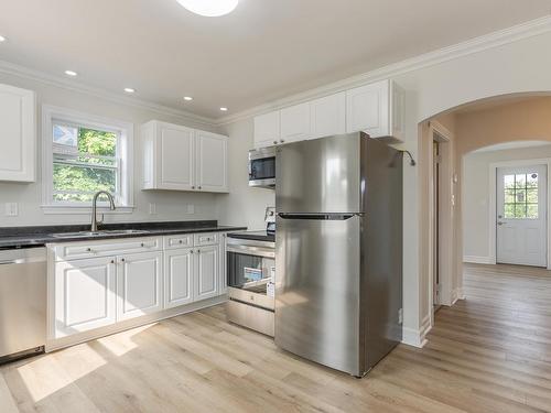 66 Woodland Avenue, Dartmouth, NS 