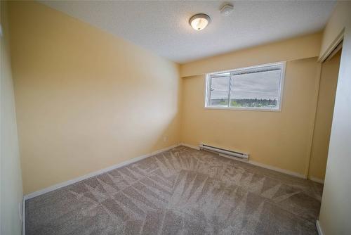 920 22Nd Avenue, Cranbrook, BC - Indoor Photo Showing Other Room