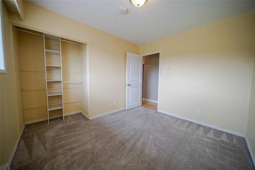 920 22Nd Avenue, Cranbrook, BC - Indoor Photo Showing Other Room