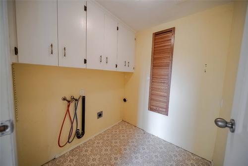 920 22Nd Avenue, Cranbrook, BC - Indoor Photo Showing Other Room