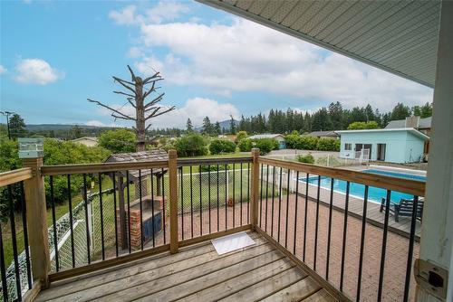 920 22Nd Avenue, Cranbrook, BC - Outdoor With Deck Patio Veranda With Exterior
