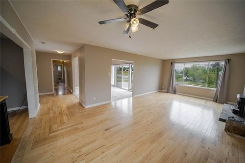 920 22Nd Avenue, Cranbrook, BC - Indoor Photo Showing Other Room
