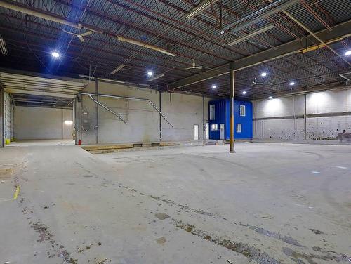 Autre - 8445 Boul. Parent, Trois-Rivières, QC - Indoor Photo Showing Garage