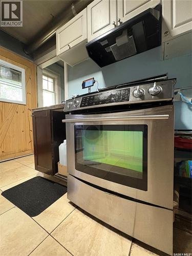 1736 Winnipeg Street, Regina, SK - Indoor Photo Showing Kitchen