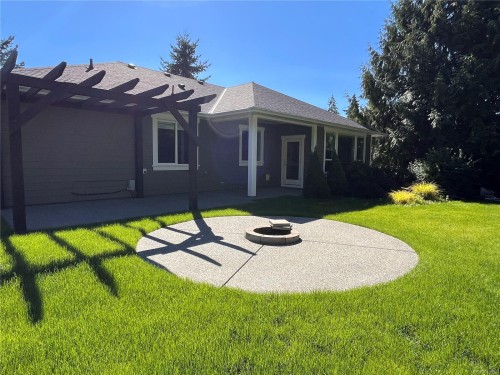 3584 Holland Ave, Cobble Hill, BC 