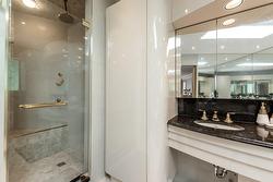 Ensuite bathroom - 