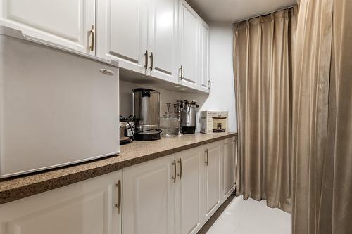 Cuisine - 1185 Rue Tecumseh, Dollard-Des-Ormeaux, QC - Indoor Photo Showing Other Room