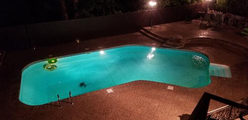 Piscine - 1185 Rue Tecumseh, Dollard-Des-Ormeaux, QC - Indoor Photo Showing Other Room With In Ground Pool
