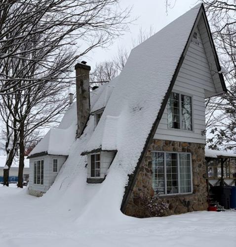 231 Rue Béram  L'Épiphanie, QC J5X 3J8