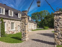 1 Ch. de la Montagne  Saint-André-D'Argenteuil, QC J0V 1X0