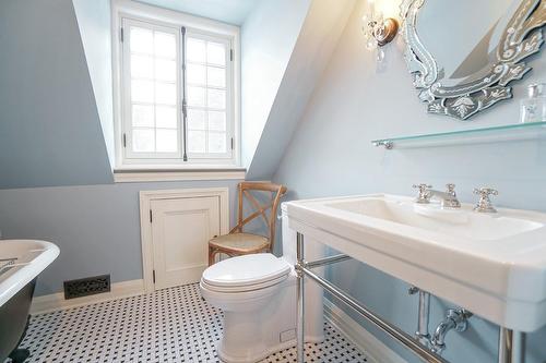 Salle de bains - 1 Ch. De La Montagne, Saint-André-D'Argenteuil, QC - Indoor Photo Showing Bathroom