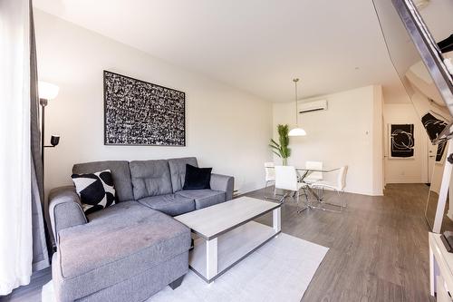 Salon - 109-9175 Rue Lennon, Brossard, QC - Indoor Photo Showing Living Room