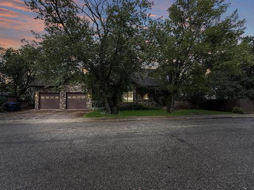 3211 Mcdonald Avenue, Brandon, MB - Outdoor