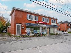 1194B Rue du Conseil  Sherbrooke (Fleurimont), QC J1G 1M8