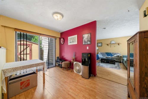 111-2860 Sooke Lake Rd, Langford, BC 