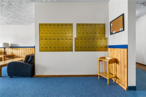 305-611 Macmillan Dr, Sayward, BC - Indoor Photo Showing Other Room