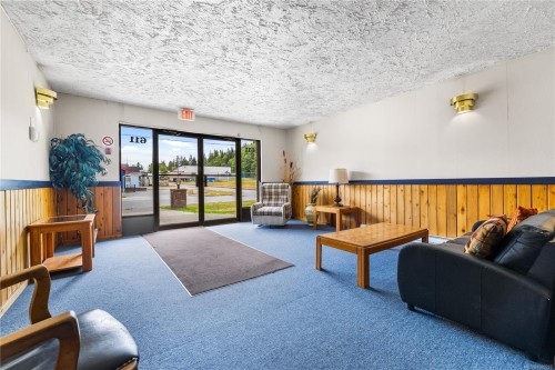 305-611 Macmillan Dr, Sayward, BC - Indoor