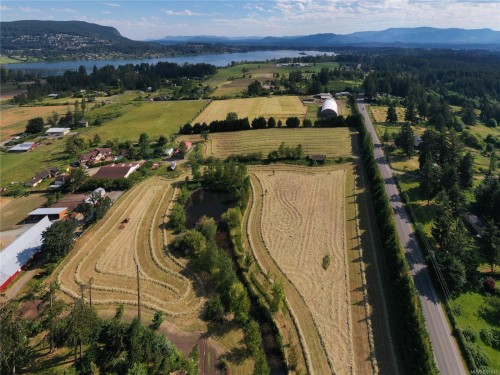 6821 Lakes Rd, Duncan, BC 