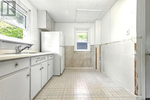 123 Algonquin Street, Deep River, ON - Indoor