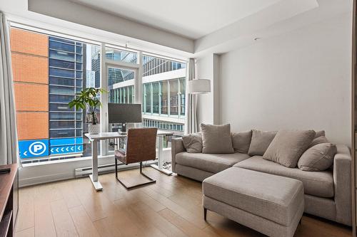 307-1188 Rue St-Antoine O.  Montréal (Ville-Marie), QC H3C 1B4