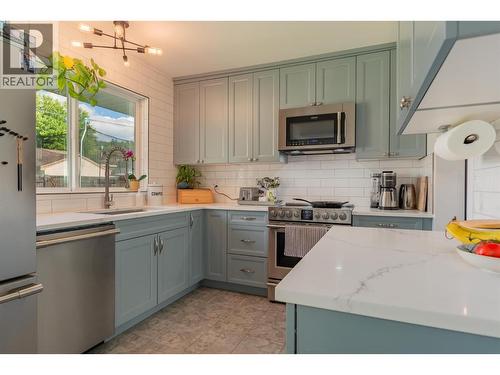 301 Sylvia Crescent, Trail, BC - Indoor Photo Showing Kitchen With Upgraded Kitchen