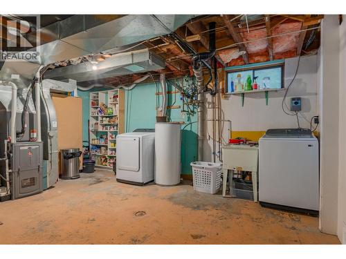 301 Sylvia Crescent, Trail, BC - Indoor Photo Showing Laundry Room