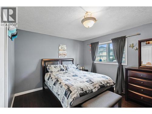 1721 Brunner Avenue, Kamloops, BC - Indoor Photo Showing Bedroom