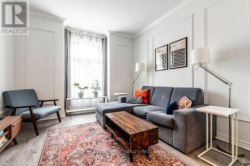 346 Hughson Street N, Hamilton, ON - Indoor Photo Showing Living Room