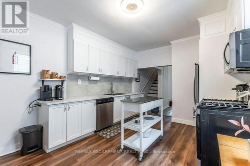 346 Hughson Street N, Hamilton, ON - Indoor Photo Showing Kitchen