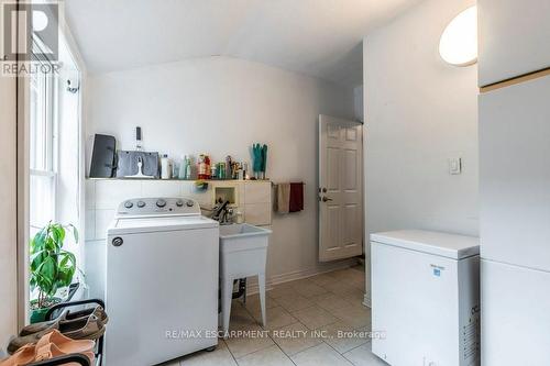 346 Hughson Street N, Hamilton, ON - Indoor Photo Showing Laundry Room