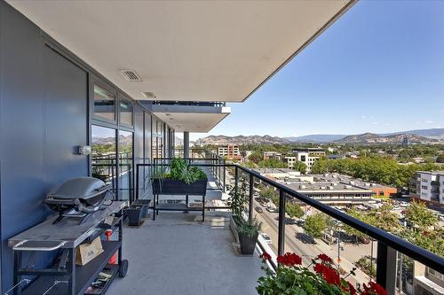 902-485 Groves Avenue, Kelowna, BC - Outdoor With View With Exterior