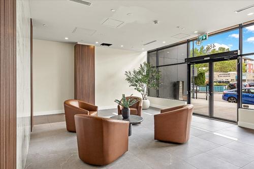 902-485 Groves Avenue, Kelowna, BC - Indoor Photo Showing Other Room