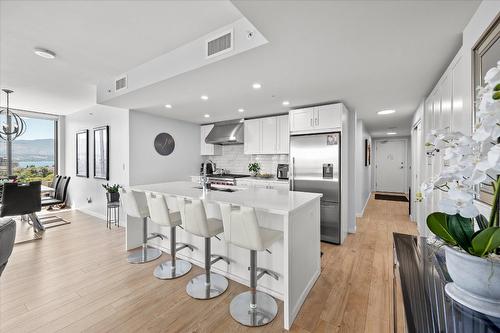 902-485 Groves Avenue, Kelowna, BC - Indoor